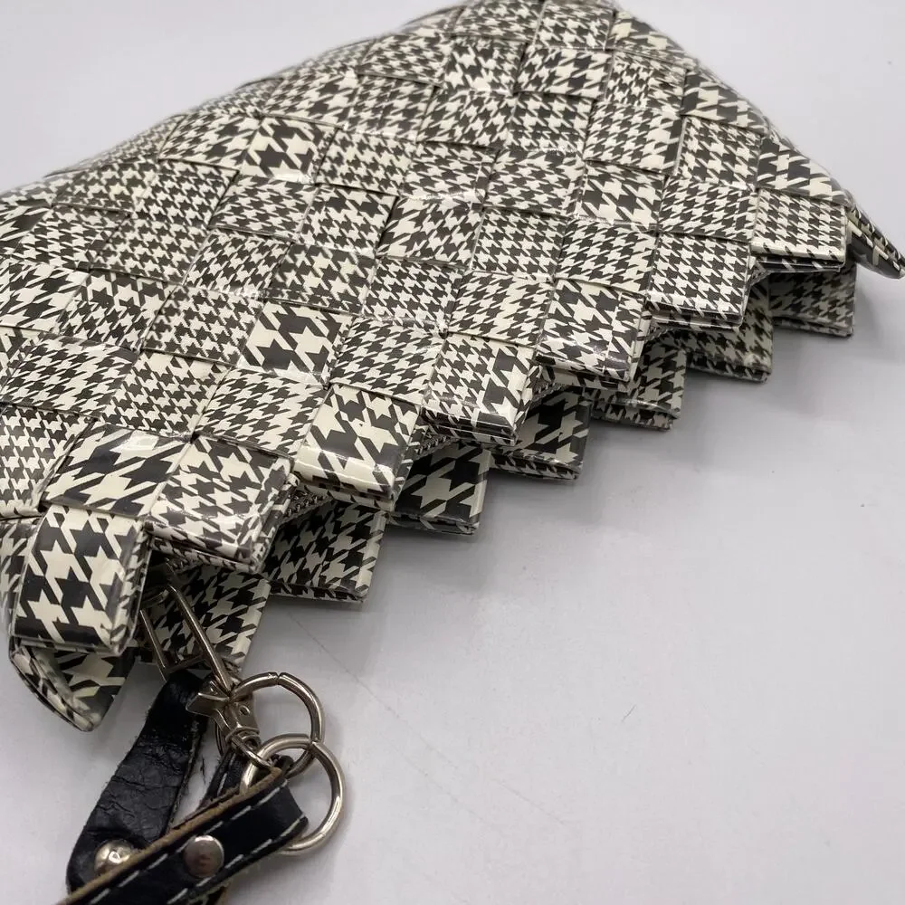 Nahui Ollin Woven Plastic Black & White Y2K Houndstooth‎ Clutch Wristlet